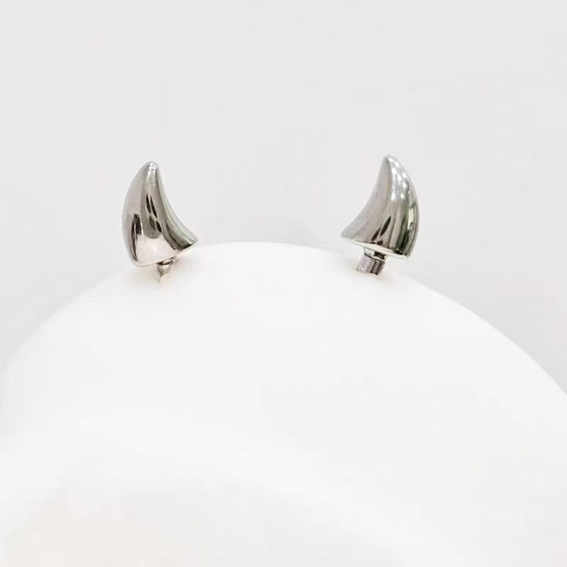 Hot Sale Cute Devil Horn Pierc - Men Accessories Sale recension och pris
